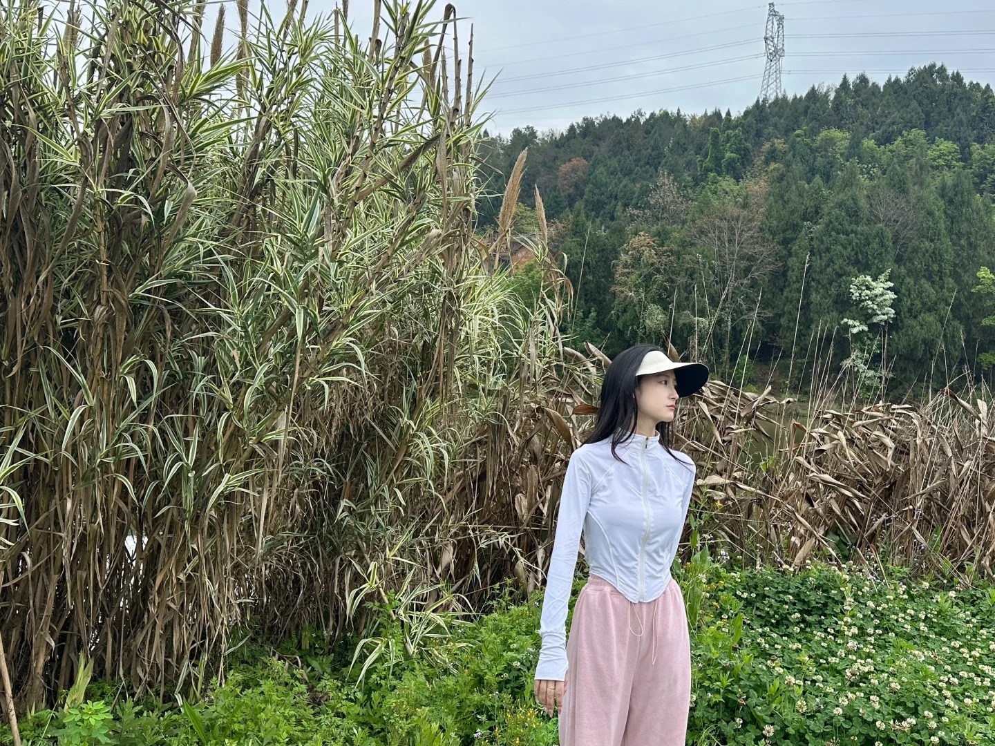 绵阳📍春天的乡下也太爱了！
轨道通往每一片旷野，但要记得下车。