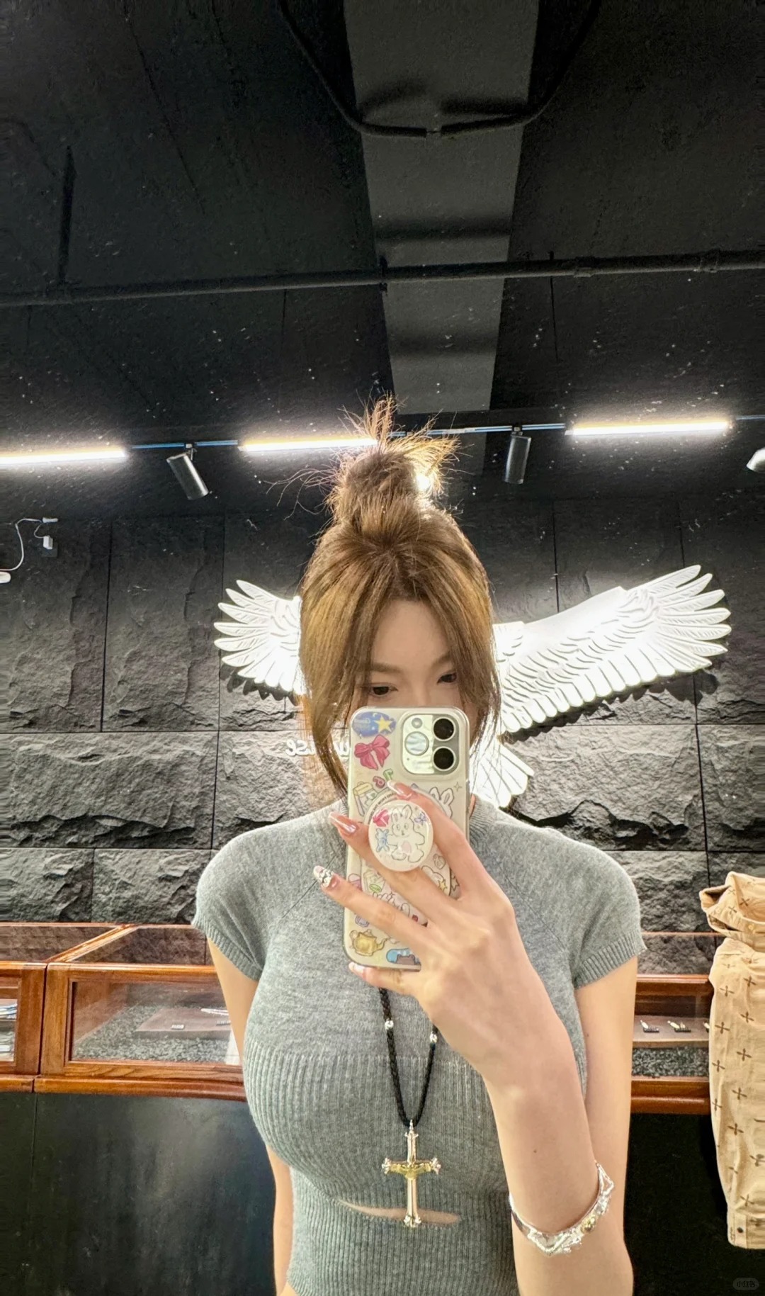 179/55高个子女生打工日记
上次探的店邀请我去兼职啦
正好今天没事就去体验学