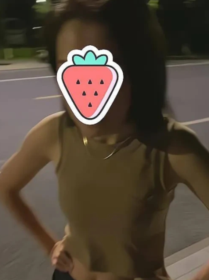 上海静安，一男子去采耳店找了位女技师服务，二人还发生了关系，事后付了695元的采