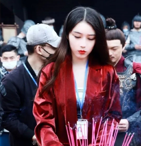 《陈情令》男星带人打女制片，这事真够奇葩！

听说漆培鑫把人打到得了抑郁症，天天