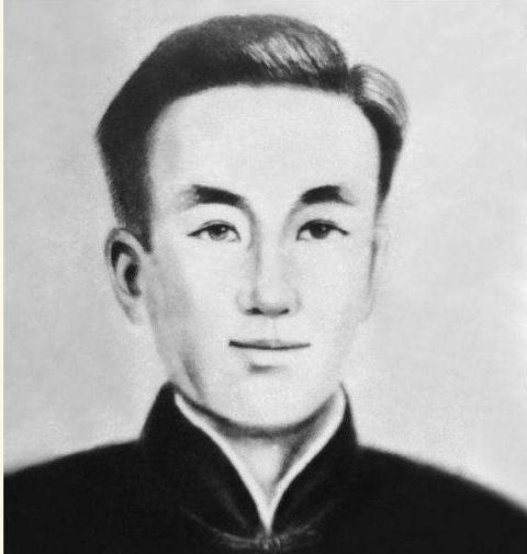昔日的国军中将杜聿明居然是革命烈士家属 ，他的弟弟杜聿德是著名的烈士，皖北红军的