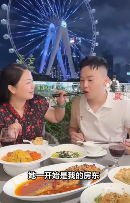 2018年广东深圳，年轻小伙在打工时邂逅了一位比他大20岁的女房东，小伙付出了很