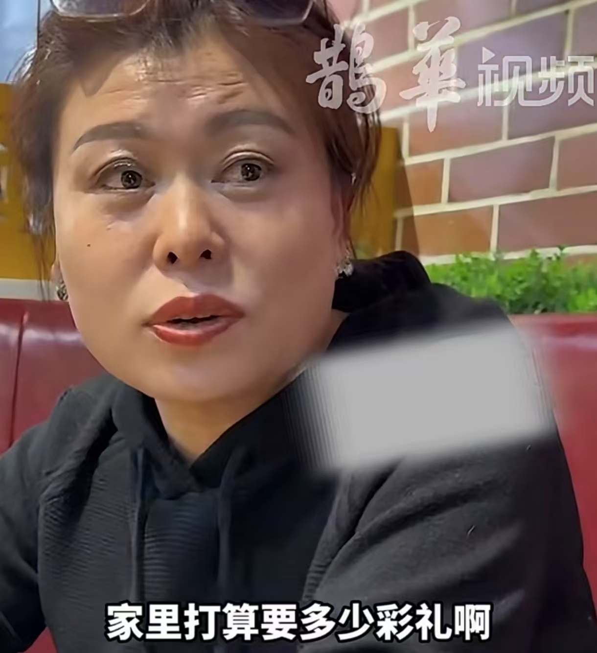 真的是百分百没打算结婚么？
春节，男孩第一次带女孩见家长，母亲对女孩很是满意，当
