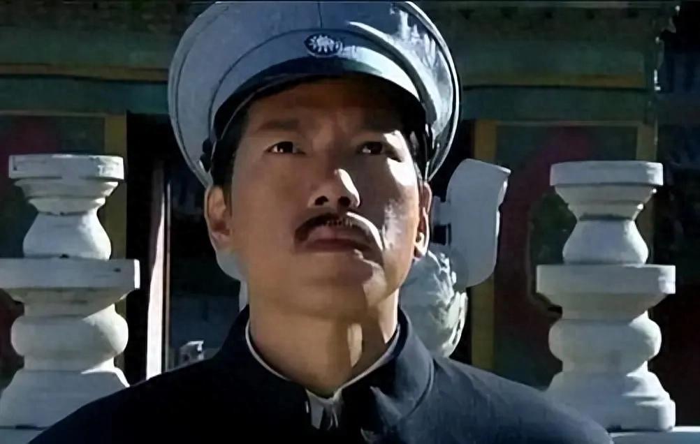 1933年2月，日军三万余人进攻热河，然而东北军汤玉麟部和万福麟部竟一触即溃，但
