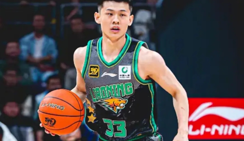 杨鸣就这么不待见王岚嵚——在昨晚CBA联赛辽宁男篮客场对福建男篮的比赛中，王岚嵚