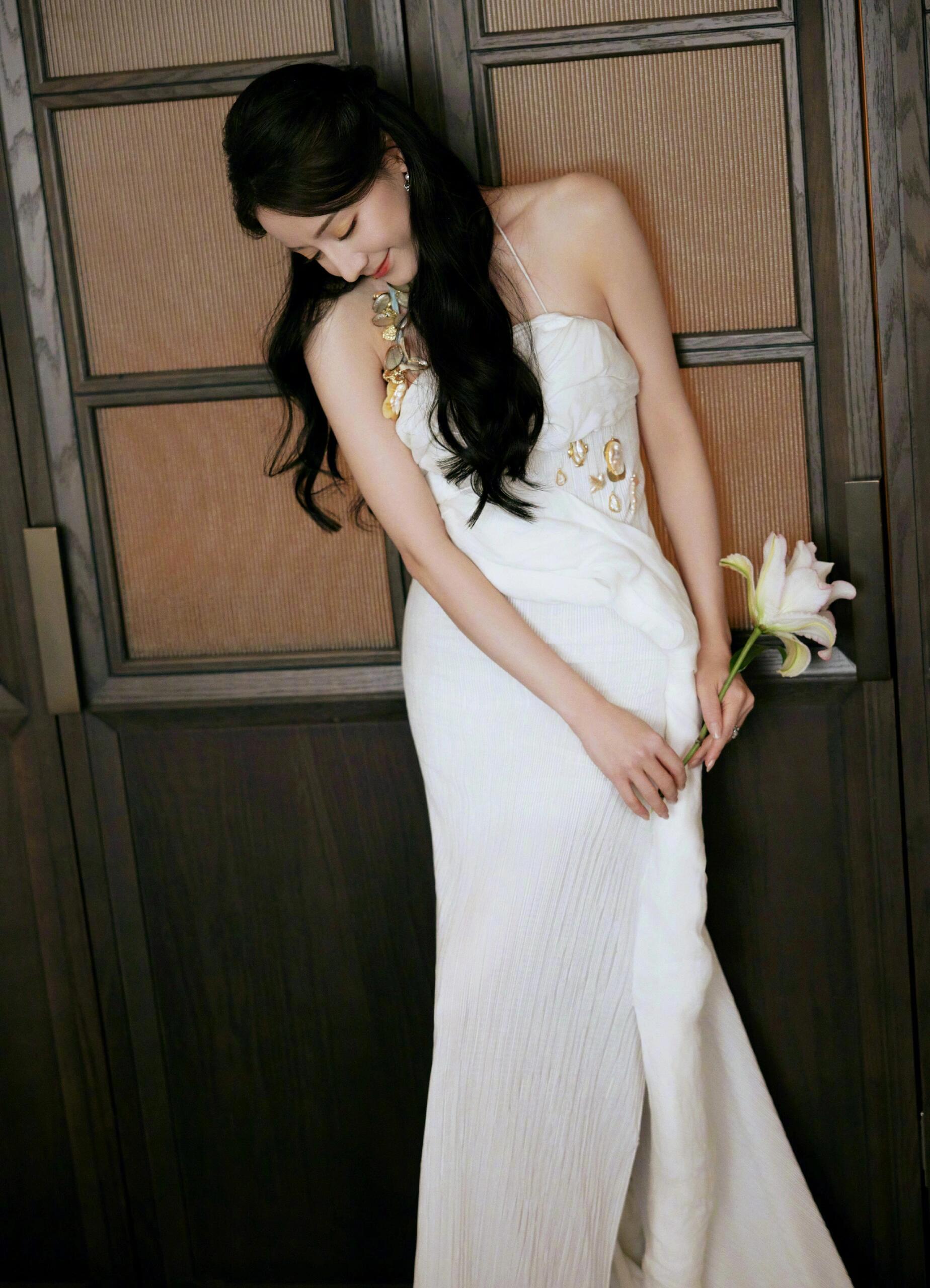 迪丽热巴这组照片真好看