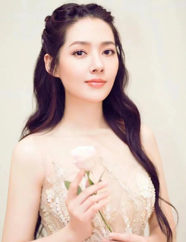 郭碧婷米饭过敏：挑战与新的饮食篇章