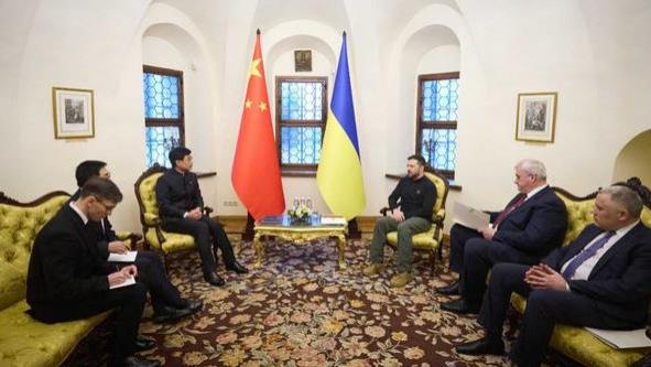 泽连斯基接下中国国书，亲自表达感谢后，向中方通报了3件要事