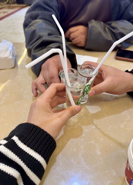 胃：喝吧，活爹，不用考虑我