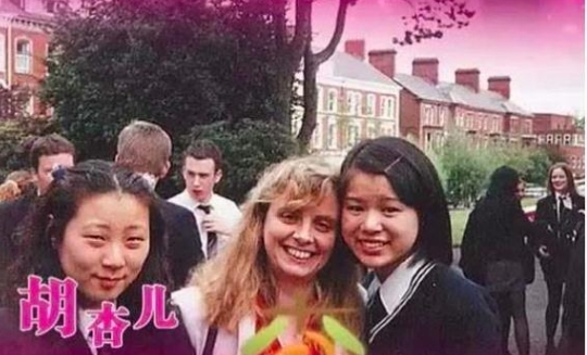 胡杏儿早期照片