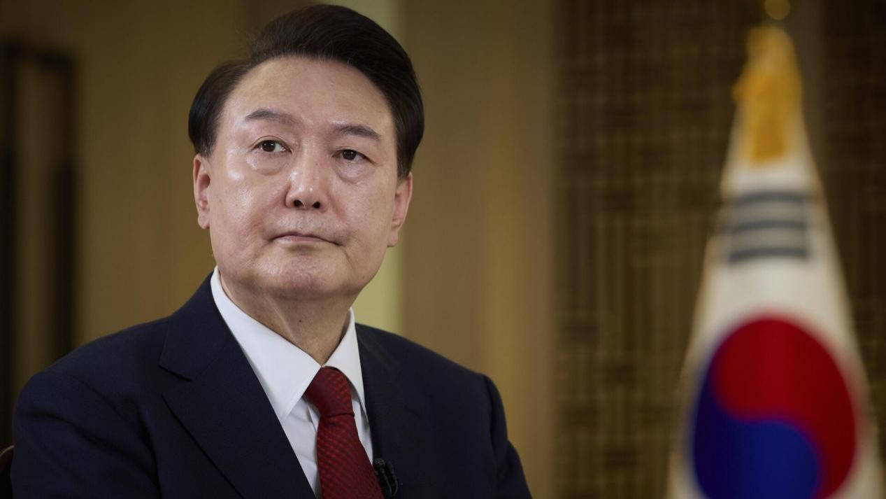 尹锡悦弹劾风暴：权力合法性、正义边界与韩国民主制度的试炼