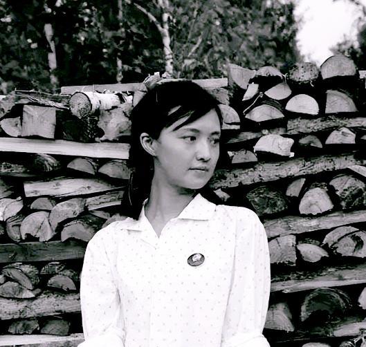 马爱茹抛女返城，35年后重逢遭拒，悔恨终身！