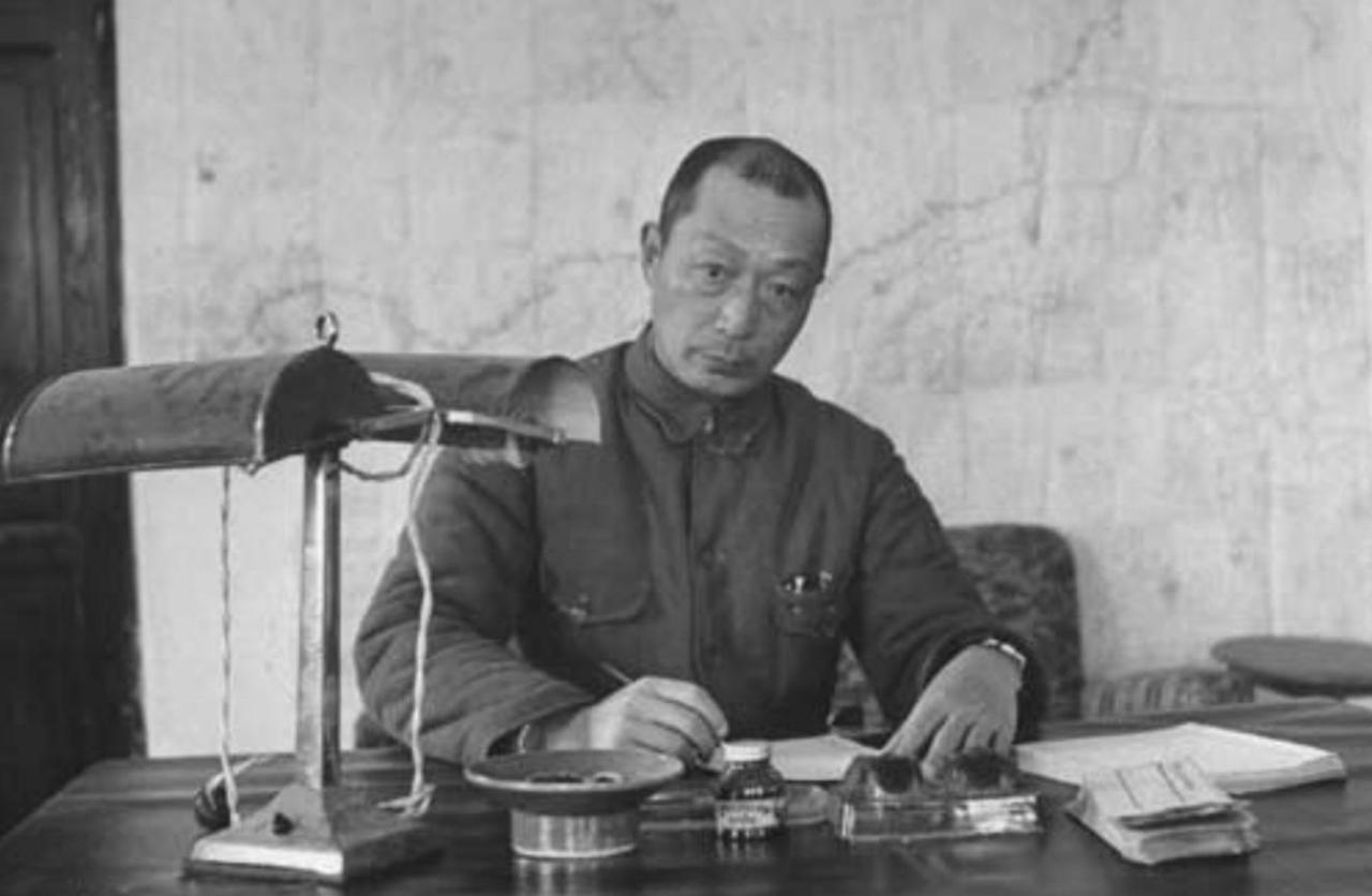 1950年春，秘书敲门，给副总参谋长聂荣臻送来1份死刑判决书。读完，聂副总长当即