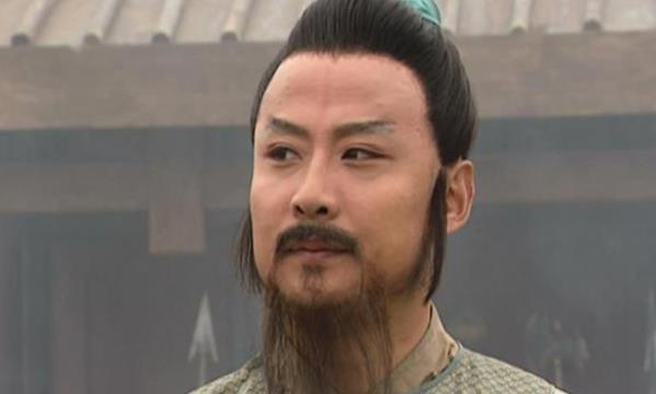 林冲为什么要把梁山老大之位然给晁盖? 