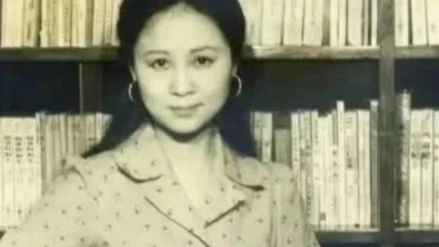 琼瑶你有本事就来我家把你男人带回去！网友原来是个小三的典范