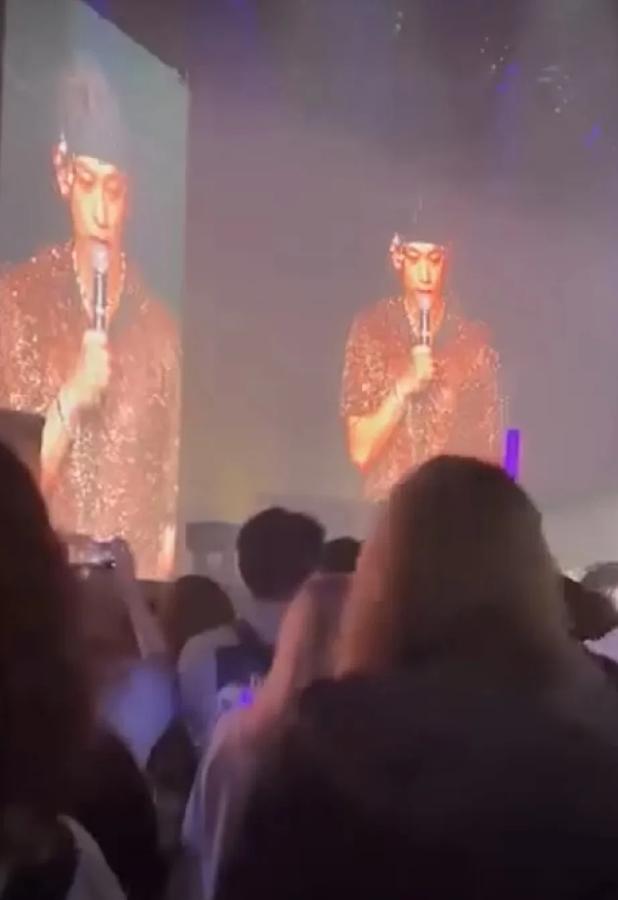 雨神在高雄演唱会上的话，听着真让人舒心！

“我想跟大家讲一段话，我亲爱的具俊晔