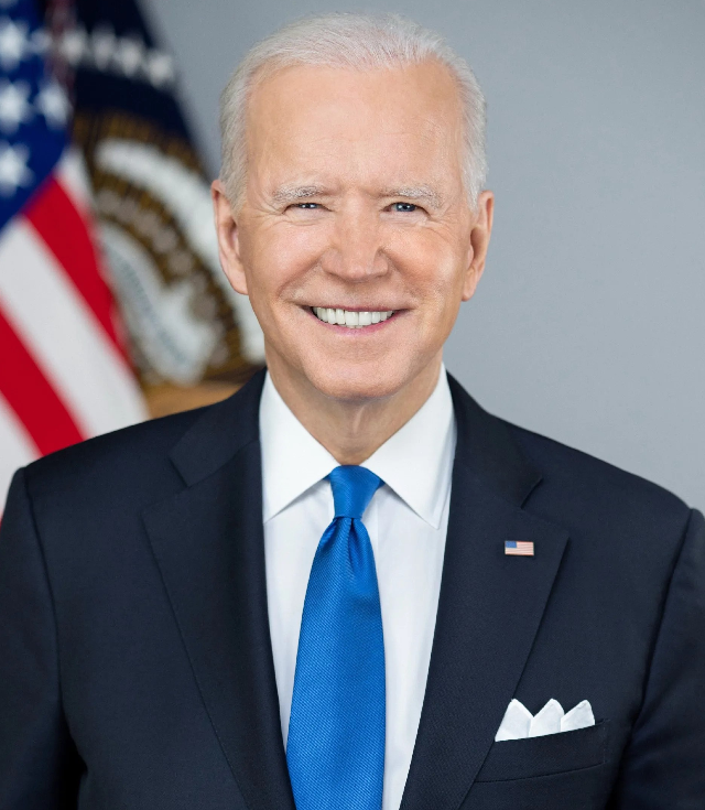 拜登总统是一个骄傲和倔强的老人，过去每次的政治失败都没有让他气馁。他1972年当