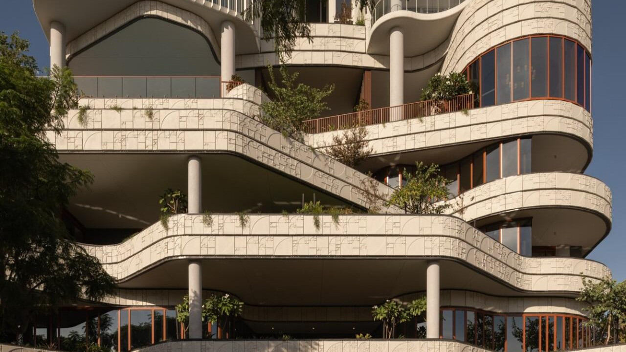 央行释放新信号！2024年可以放心买房了？懂行：不妨看看3句忠告