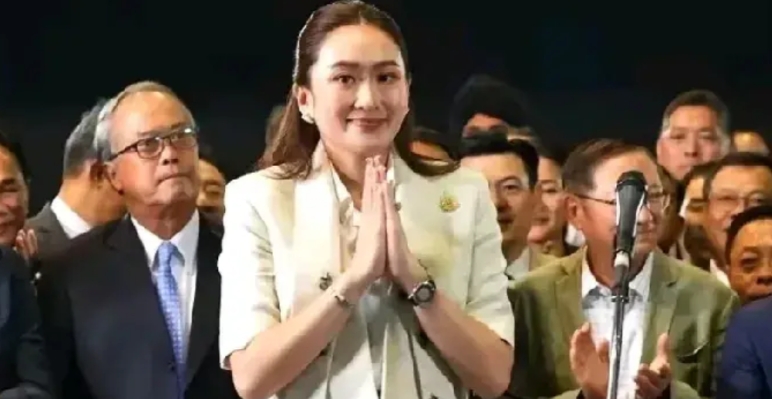 中南半岛跟所有发展中国家一样，没有足够的交通设施，要改变国家的贫穷落后的面貌是万