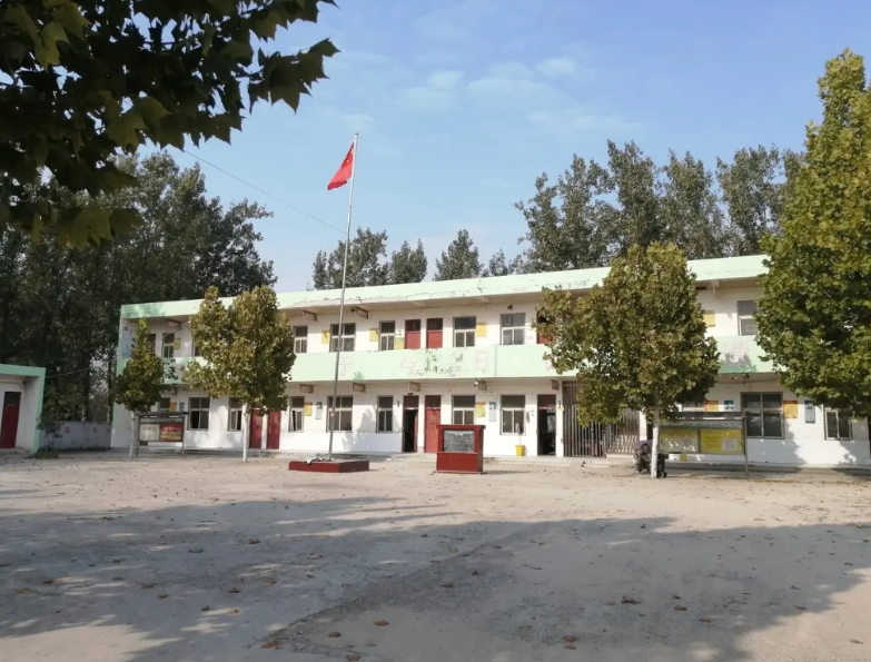 39所农村小学被撤销啦！

近期，河南省唐河县撤销了39所农村小学。唐河县教育体