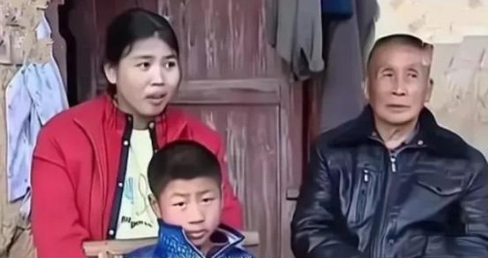 老汉收留少女生子后又后悔

                          