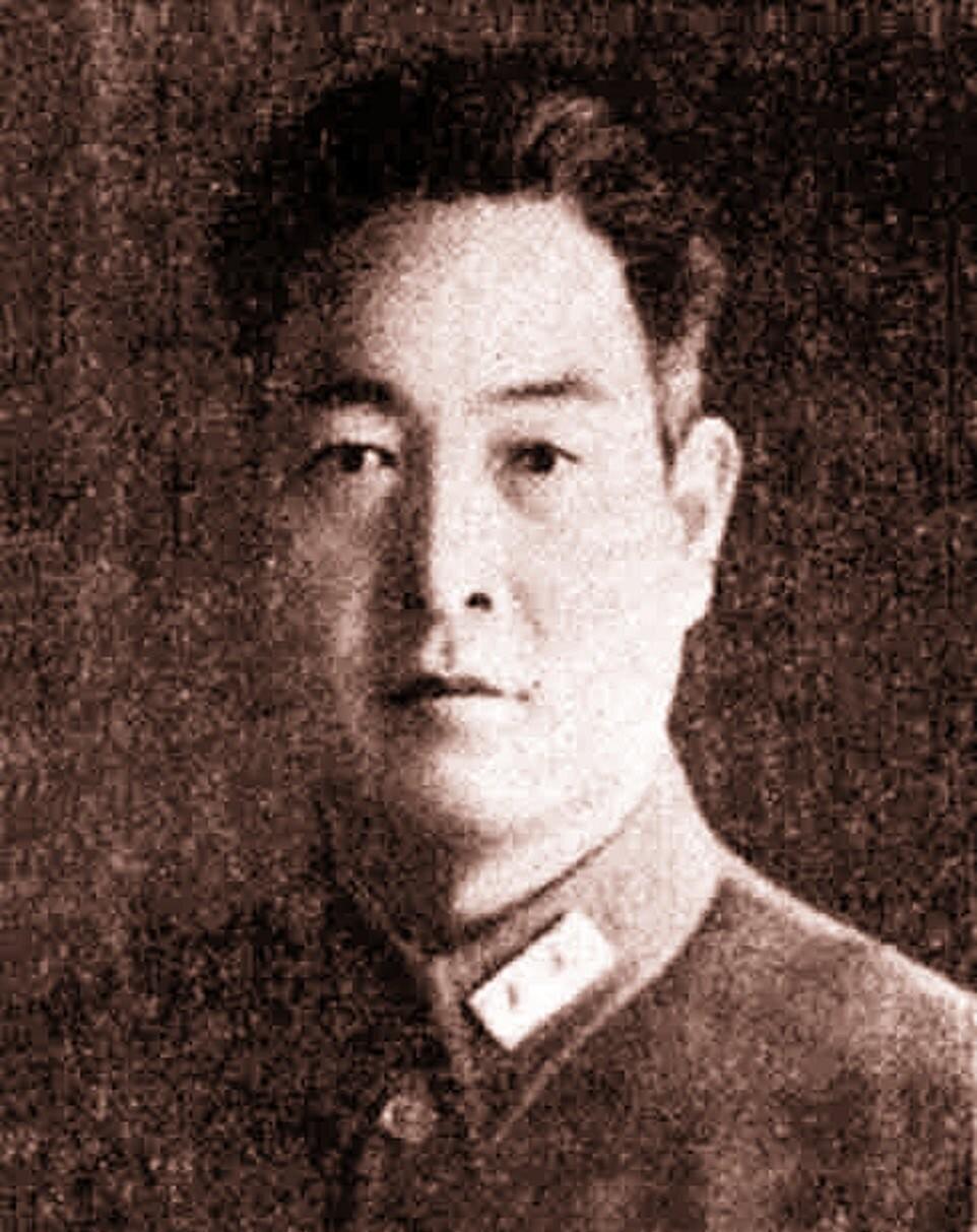 中原大战前夕，刘镇华将镇嵩军交给弟弟刘茂恩后出国，晋军将领担心刘茂恩倒戈，阎锡山