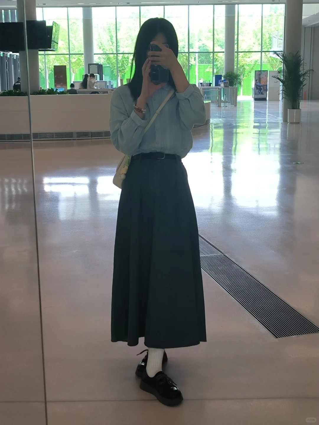 发一套我很喜欢的穿搭吧