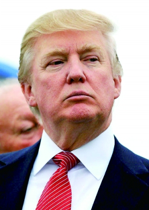 美国正在快速的崩塌！
 2025年新年一开始，美国就现全面崩塌 之势
外交上，俄