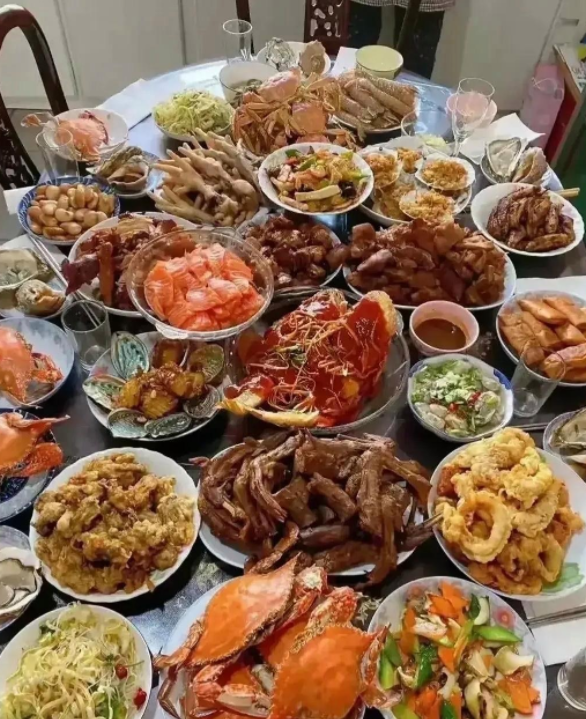 哪一桌是北方菜，哪一桌是南方菜

