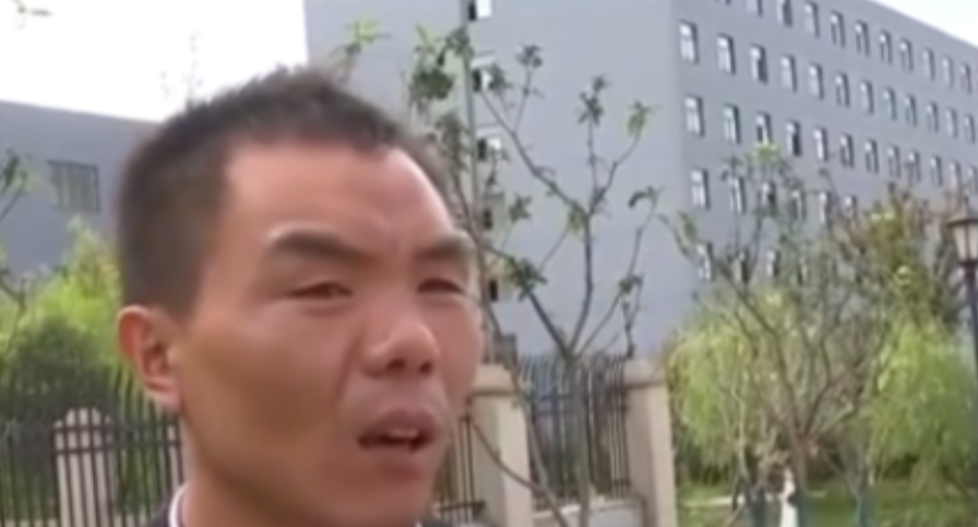 2014年4月，一男子贷款392万买房，房子烂尾后还了三年房贷的男子便停了月供，