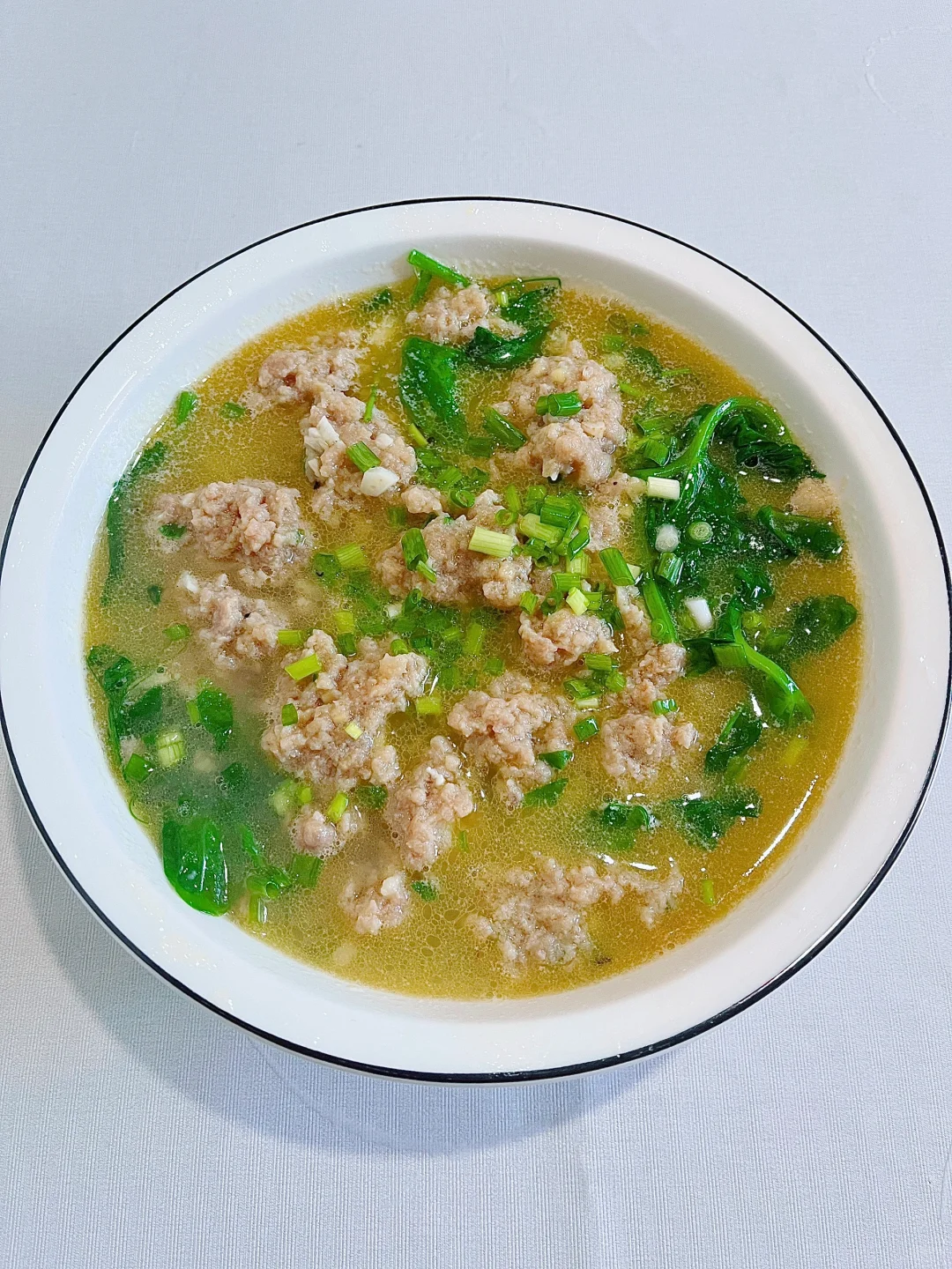 今天吃什么|在家做饭🍳豌豆尖肉丸汤（附做法