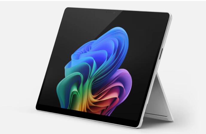 微软全新 Surface Pro 第 11 版今日开售，可选骁龙 X Elite