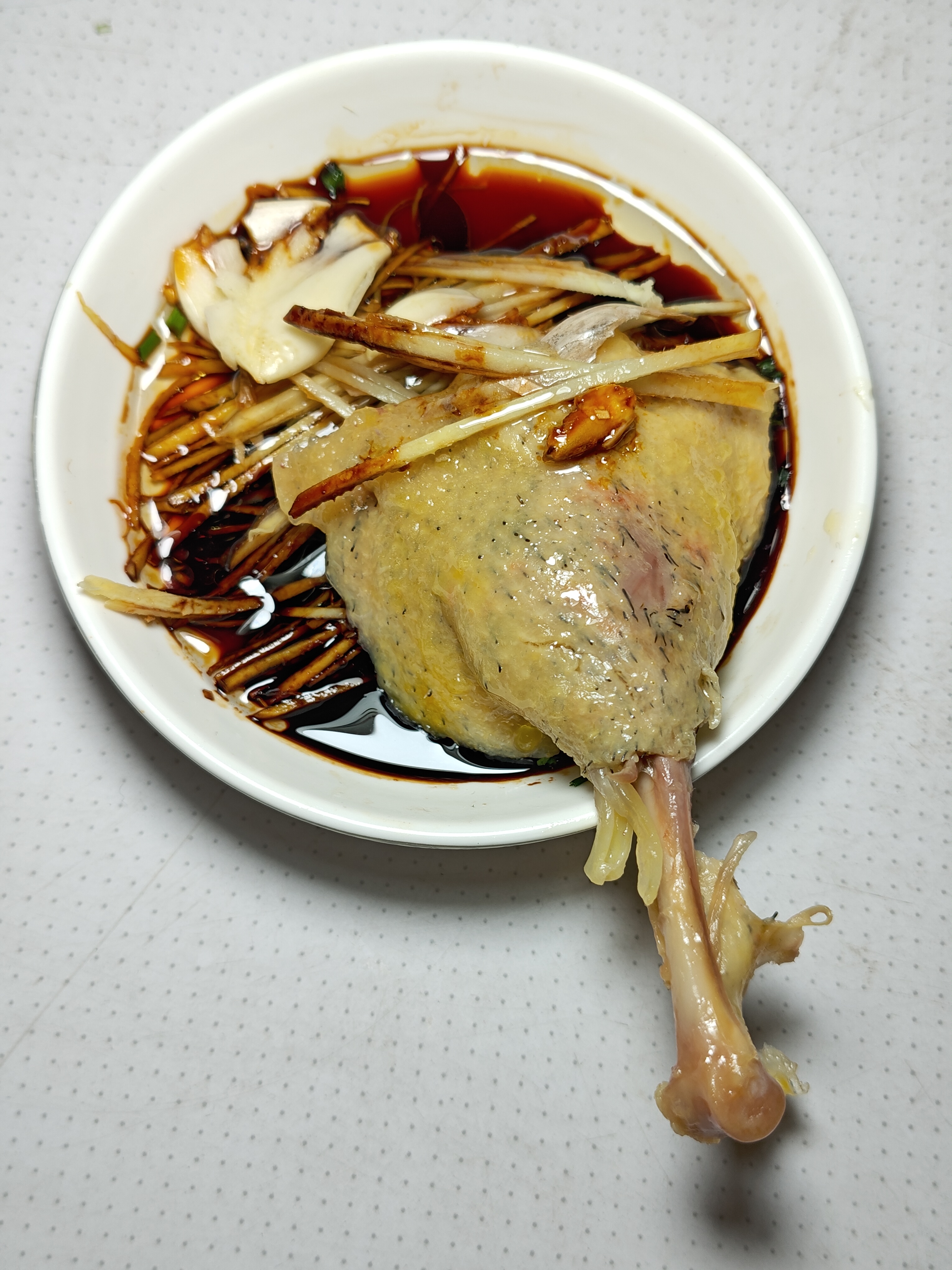 昨晚饭，白切水鸭，姜丝蒜头豉油花生油蘸碟，西洋菜鸭汤，杂粮饭。#晚餐#