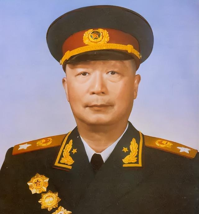 聂荣臻“福帅”传奇，邓公登门笑谈年龄