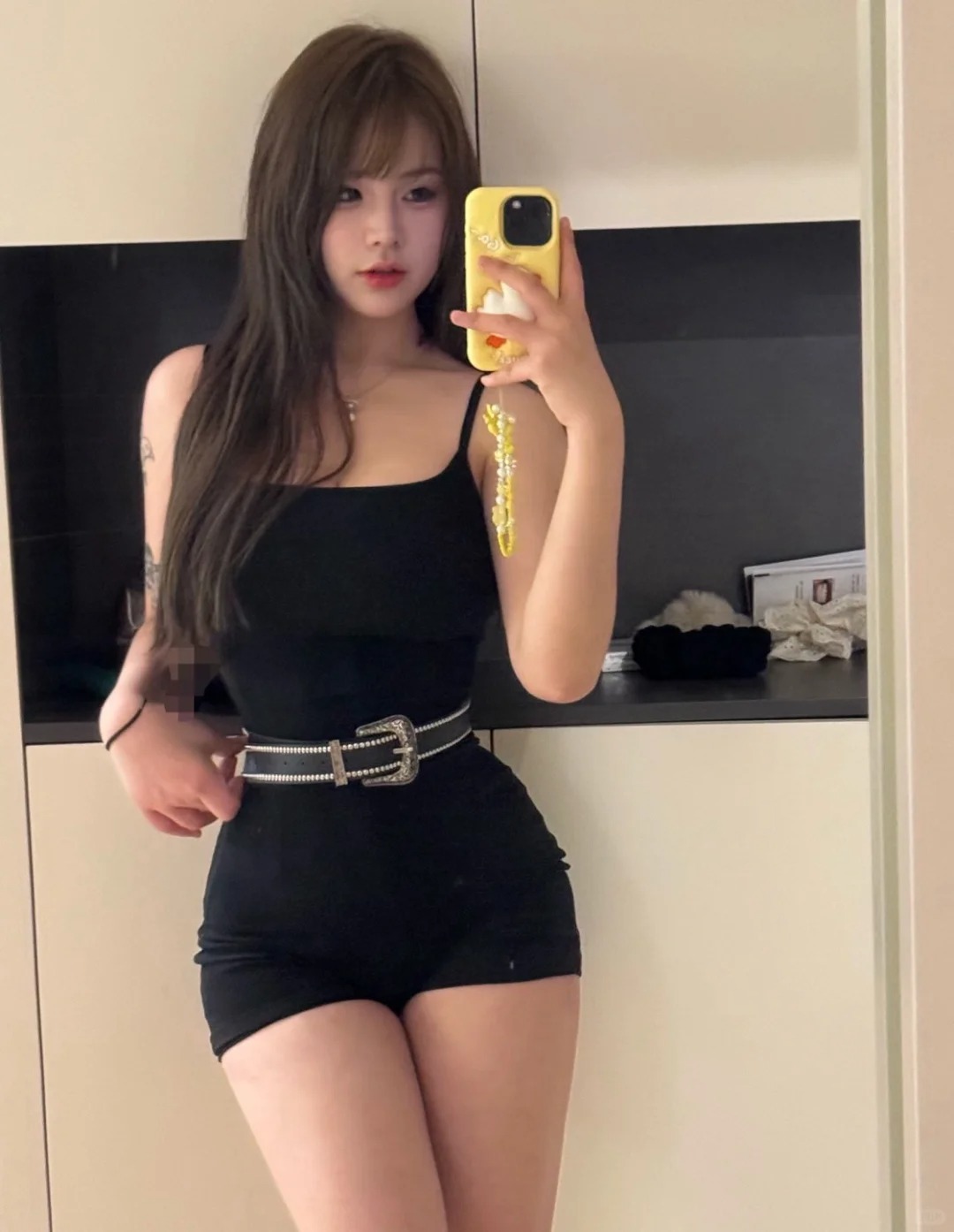 好喜欢我的大肉腿
不一定斩男 但一定斩女