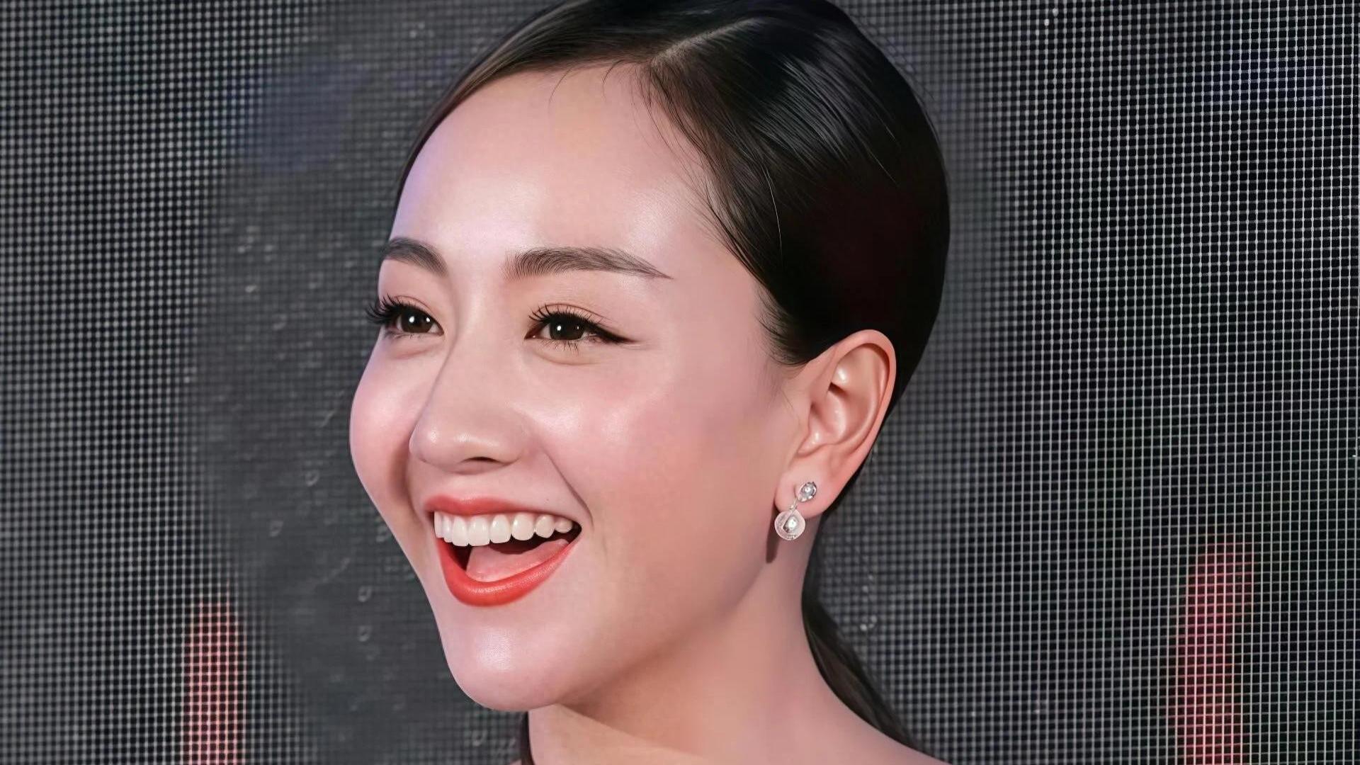 探秘杨蓉：荧屏百变女王的魅力密码