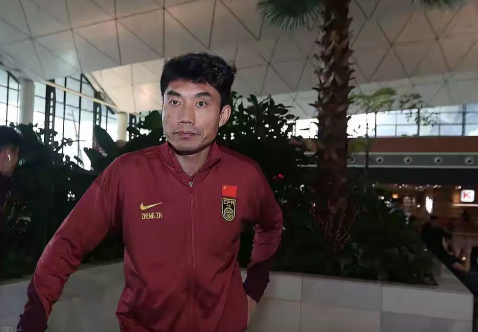 别闹了，只有这五位“国产教练”才能拯救国足！

1、郑智——国足旗帜，早已无法忍