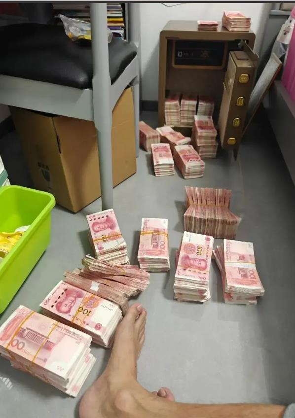 老公今年就挣了这么点回来躺平等着过年了！真让人着急……