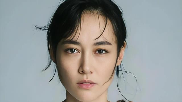 日本女影星_菊地凌子成名前后的辛酸人生