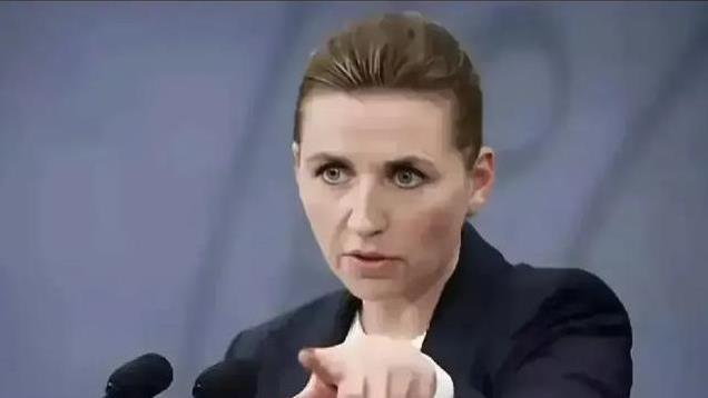 特朗普吃定丹麦了！格陵兰岛防御失败，特朗普之子登岛并夸赞很美