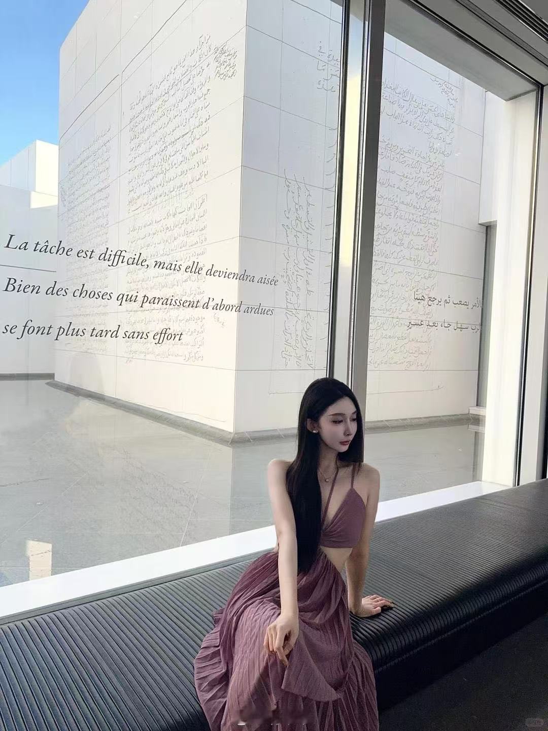 家里有个比我还年轻的后妈是个什么体验哈哈哈哈