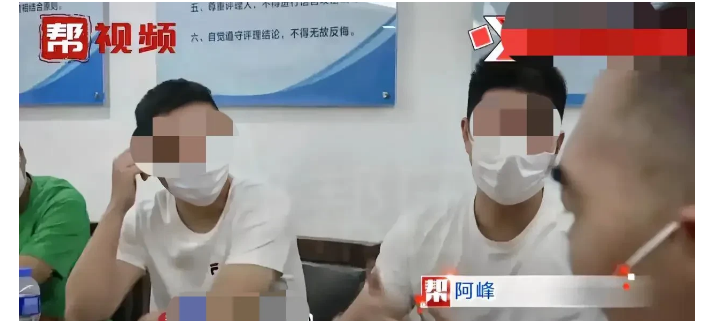 福建厦门，一男子以每月8万元的价格，向一大妈租了3栋自建房。双方合同约定15年租