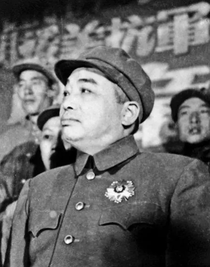 出兵朝鲜，除了彭老总其他人可能真的扛不下来，扛不下来主要指的是身体方面的因素。简