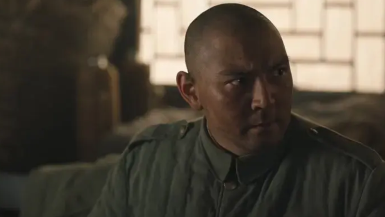 国民党军队一向有“友军有难，不动如山”的传统，不仅蒋介石的部队这样，傅作义的部队