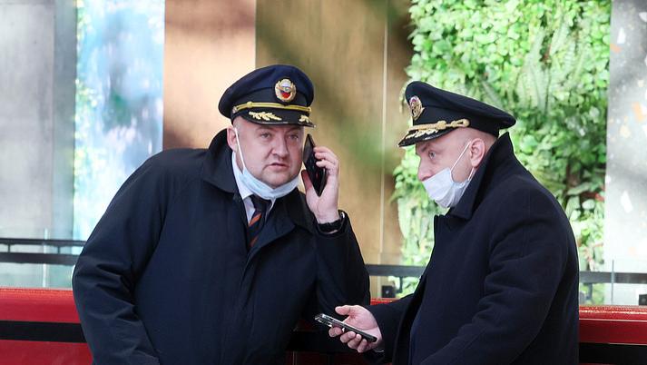 俄深夜成功偷袭欧盟F-16飞行员，乌军却没有反制能力