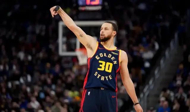 仅差89记三分！NBA史诗级纪录诞生，历史最强射手，但你的确退化了
NBA 的赛