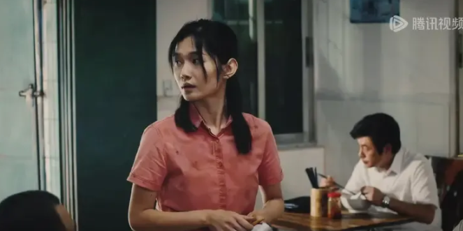 我感觉猎冰这部剧它就没想成为一部爆款，选角这么随意就是一个说明，可以说一个人扛起