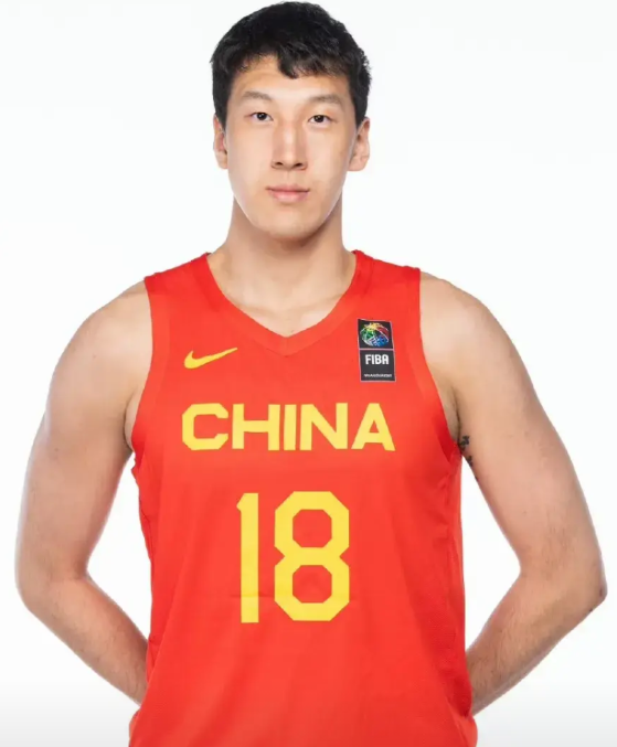 杜润旺又入选国家队了，阿旺真的是中国男篮的常客，每一次都稳稳！

在广东队，杜润
