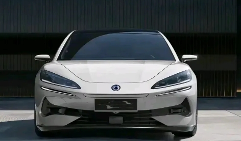 在美国，车辆年检制度可是个“大杂烩”，每个州都有自己的规定。

有些州对所有车辆