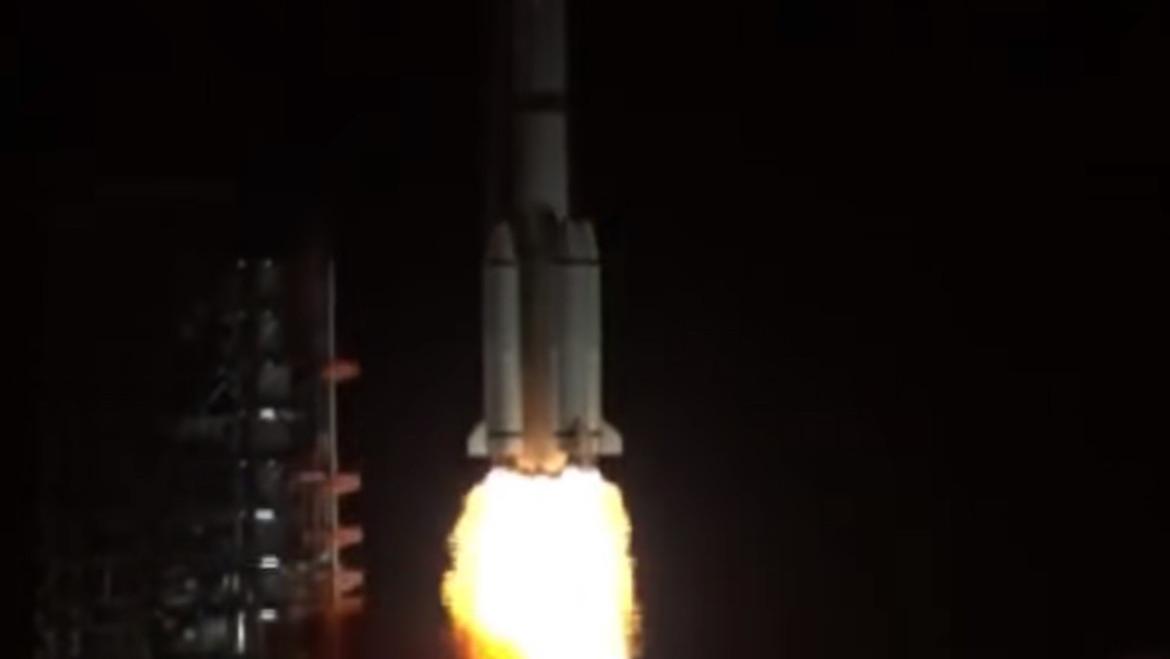 【我国成功发射中星10R卫星！长征火箭再创里程碑】🚀